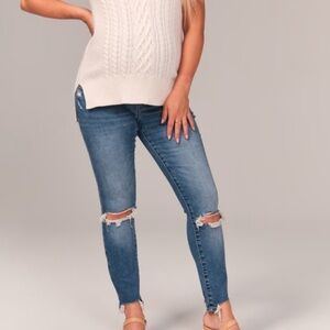 Maternity super skinny maternity jean NWT